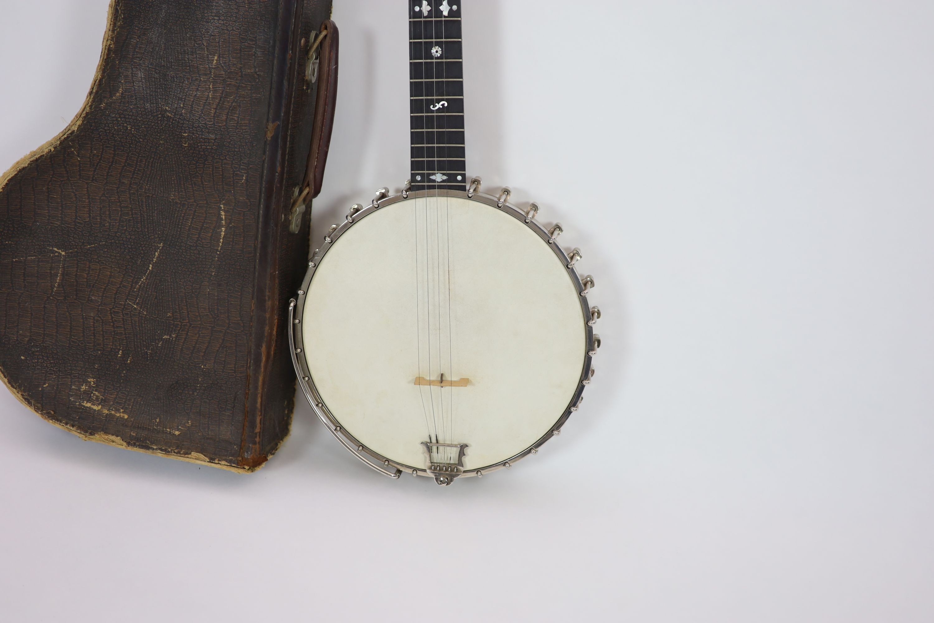 A Windsor Premier banjo model 3, length 91.5cm